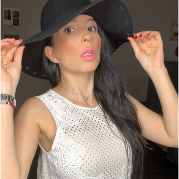 Dress - Picture 5 of 5